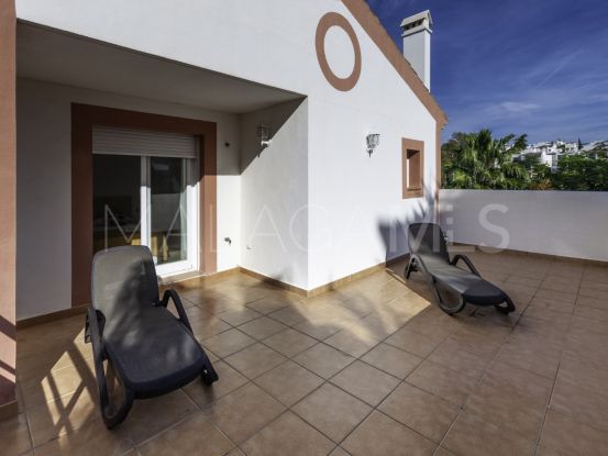 Comprar atico duplex de 3 dormitorios en Cortijo del Mar, Estepona | Escanda Properties
