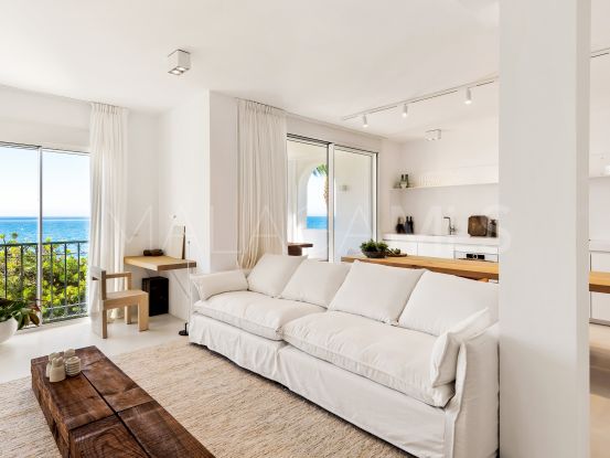 Se vende apartamento de 3 dormitorios en Hacienda Beach, Estepona | Future Homes