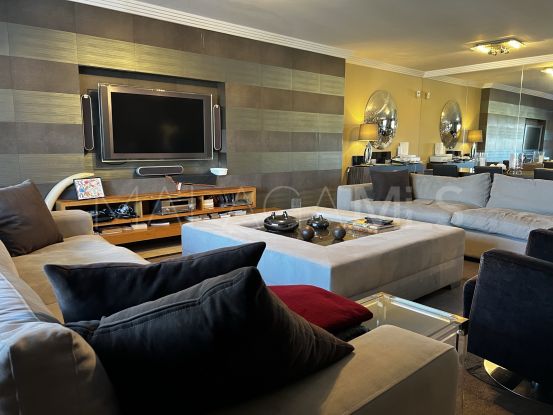 Apartamento a la venta en Monte Paraiso, Marbella Golden Mile | Gabriela Recalde Marbella Properties