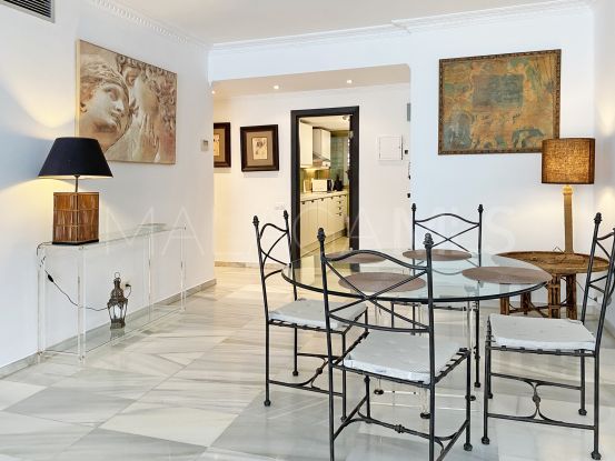 Apartamento con 2 dormitorios en Alcazaba | Gabriela Recalde Marbella Properties