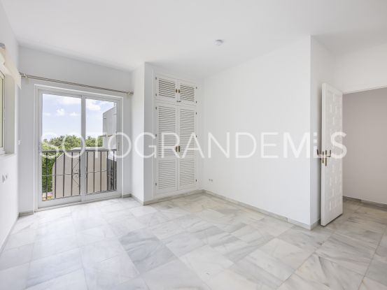 Villa for sale in Zona E with 6 bedrooms | Rhead Estates
