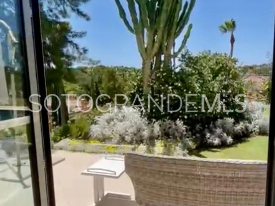 Se vende villa de 5 dormitorios en Sotogrande | Rhead Estates