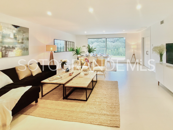 Ground floor apartment for sale in Senda Chica with 4 bedrooms | Gisèle André Soto