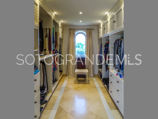 For sale Zona F villa with 4 bedrooms | Gisèle André Soto