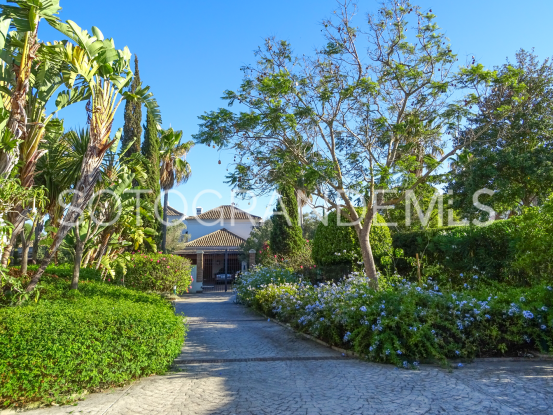 For sale Zona F villa with 4 bedrooms | Gisèle André Soto