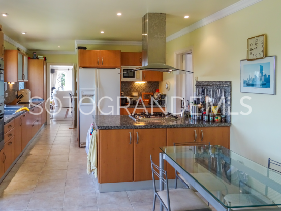 For sale Zona F villa with 4 bedrooms | Gisèle André Soto