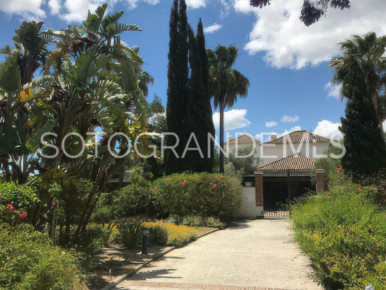 For sale Zona F villa with 4 bedrooms | Gisèle André Soto