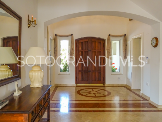 For sale Zona F villa with 4 bedrooms | Gisèle André Soto