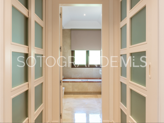 For sale 4 bedrooms penthouse in Sotogrande Alto | Gisèle André Soto
