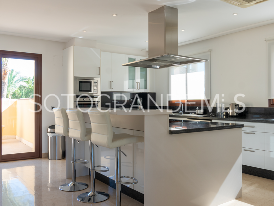 For sale 4 bedrooms penthouse in Sotogrande Alto | Gisèle André Soto