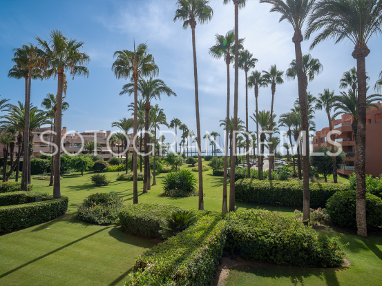 Buy apartment in Paseo del Mar, Sotogrande Costa | Gisèle André Soto