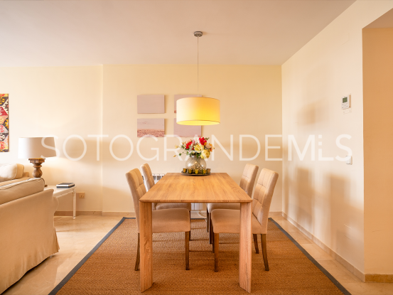 Buy apartment in Paseo del Mar, Sotogrande Costa | Gisèle André Soto