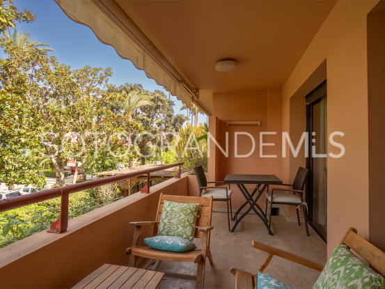 Buy apartment in Paseo del Mar, Sotogrande Costa | Gisèle André Soto