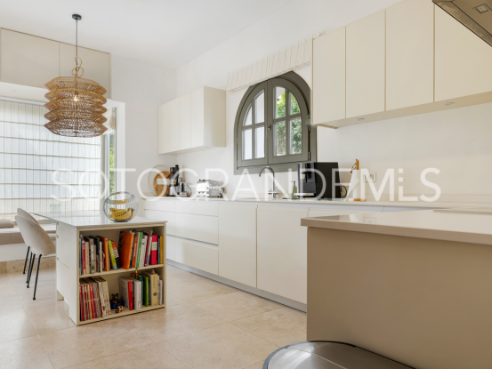 5 bedrooms villa for sale in Zona F | Gisèle André Soto