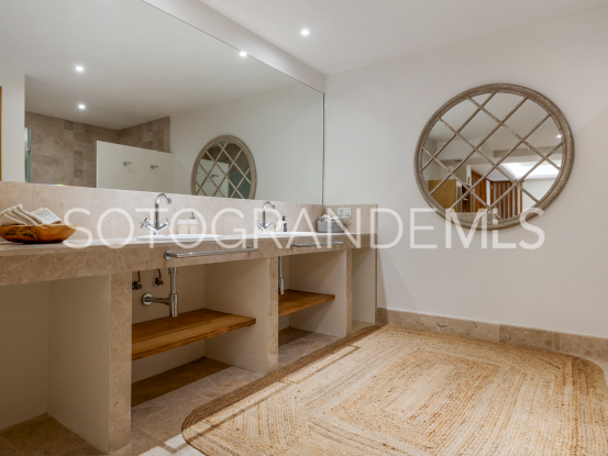 5 bedrooms villa for sale in Zona F | Gisèle André Soto