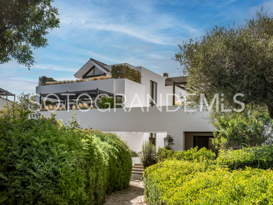 Duplex penthouse for sale in Hacienda de Valderrama with 4 bedrooms | Gisèle André Soto