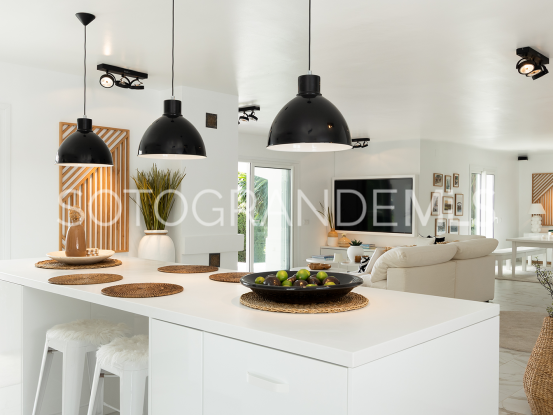 For sale Zona F 3 bedrooms villa | Gisèle André Soto