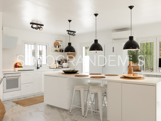For sale Zona F 3 bedrooms villa | Gisèle André Soto