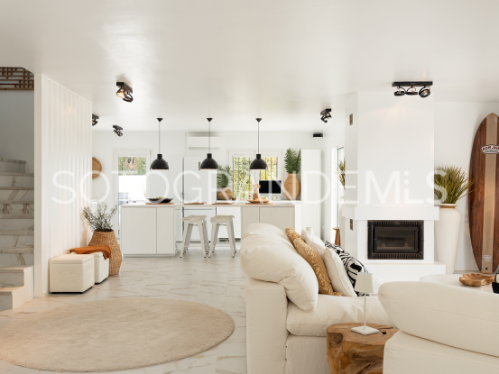 For sale Zona F 3 bedrooms villa | Gisèle André Soto