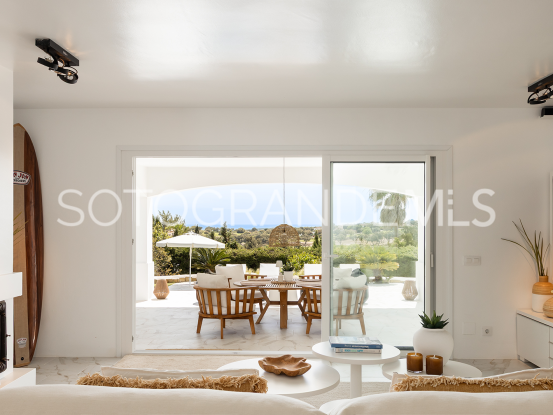 For sale Zona F 3 bedrooms villa | Gisèle André Soto