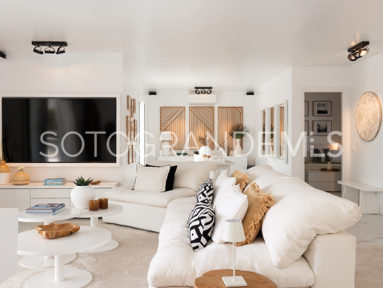 For sale Zona F 3 bedrooms villa | Gisèle André Soto