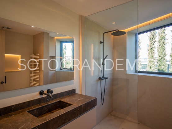 Buy villa with 8 bedrooms in Zona G, Sotogrande Alto | Gisèle André Soto