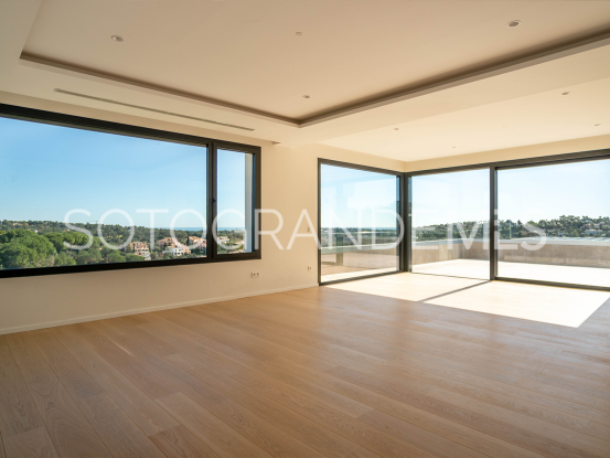 Buy villa with 8 bedrooms in Zona G, Sotogrande Alto | Gisèle André Soto