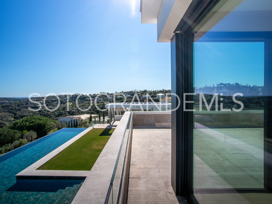 Buy villa with 8 bedrooms in Zona G, Sotogrande Alto | Gisèle André Soto