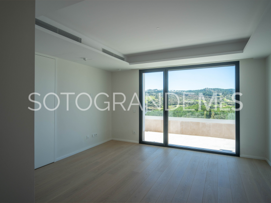 Buy villa with 8 bedrooms in Zona G, Sotogrande Alto | Gisèle André Soto