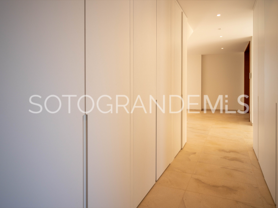 Buy villa with 8 bedrooms in Zona G, Sotogrande Alto | Gisèle André Soto