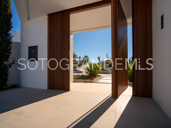 Buy villa with 8 bedrooms in Zona G, Sotogrande Alto | Gisèle André Soto