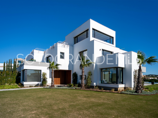 Buy villa with 8 bedrooms in Zona G, Sotogrande Alto | Gisèle André Soto
