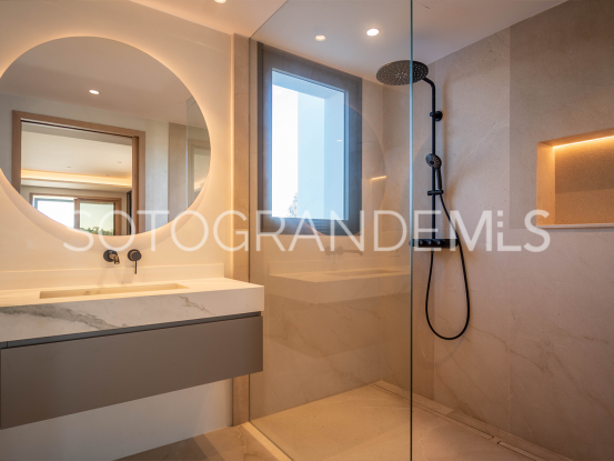 Buy villa with 8 bedrooms in Zona G, Sotogrande Alto | Gisèle André Soto