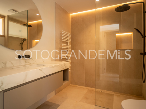 Buy villa with 8 bedrooms in Zona G, Sotogrande Alto | Gisèle André Soto