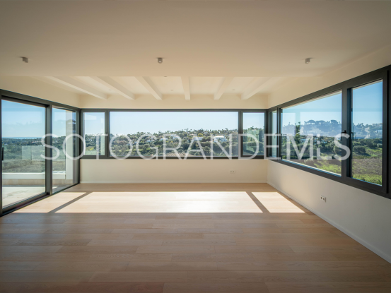 Buy villa with 8 bedrooms in Zona G, Sotogrande Alto | Gisèle André Soto