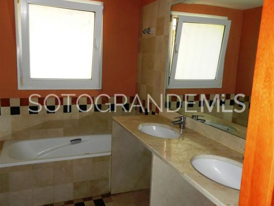 Buy villa in Sotogrande Alto with 4 bedrooms | Schellhammer Estates