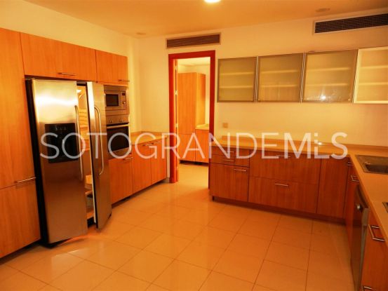 Buy villa in Sotogrande Alto with 4 bedrooms | Schellhammer Estates