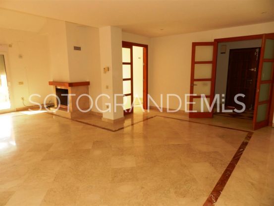 Buy villa in Sotogrande Alto with 4 bedrooms | Schellhammer Estates