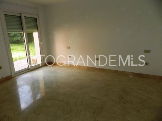 Buy villa in Sotogrande Alto with 4 bedrooms | Schellhammer Estates