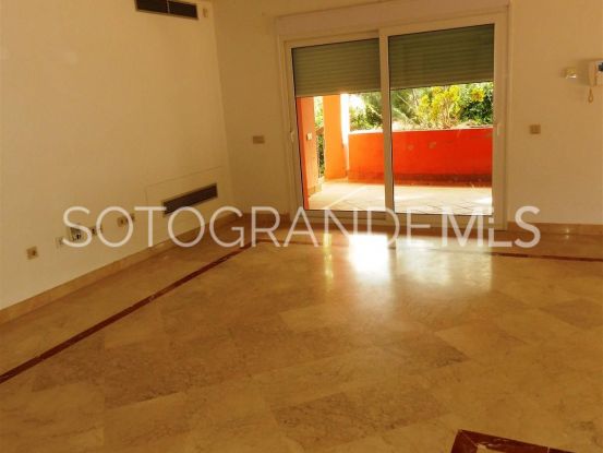 Buy villa in Sotogrande Alto with 4 bedrooms | Schellhammer Estates