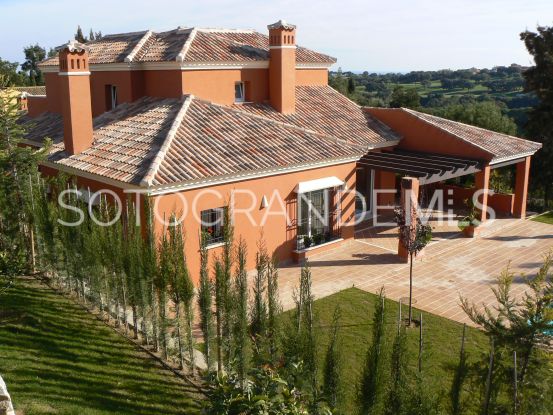 Buy villa in Sotogrande Alto with 4 bedrooms | Schellhammer Estates