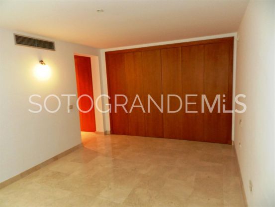 Buy villa in Sotogrande Alto with 4 bedrooms | Schellhammer Estates