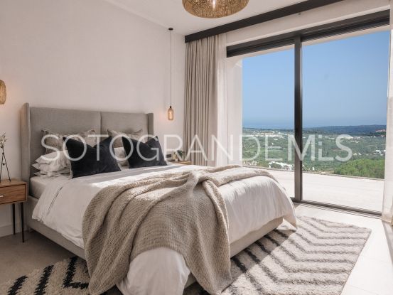 Comprar villa en La Reserva con 4 dormitorios | SurdelSur Properties
