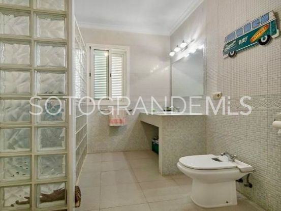 Buy 4 bedrooms villa in Sotogrande Alto | SurdelSur Properties