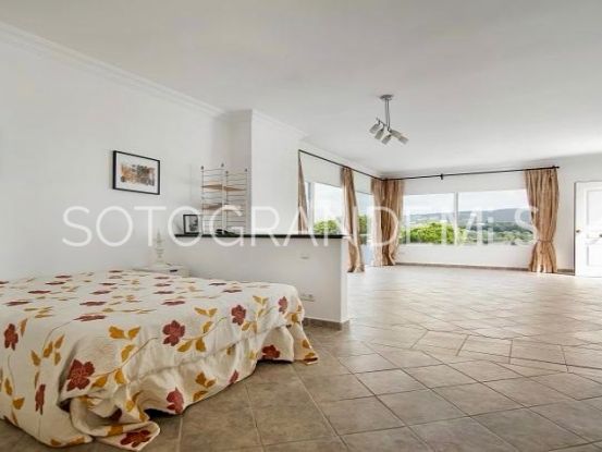 Buy 4 bedrooms villa in Sotogrande Alto | SurdelSur Properties