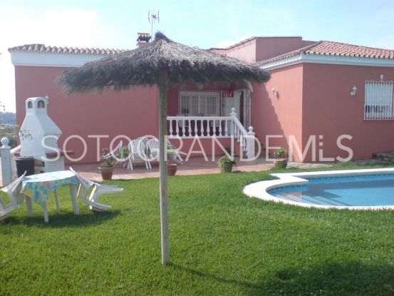 For sale Sotogrande villa with 5 bedrooms | SurdelSur Properties