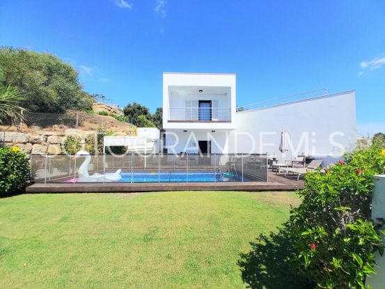 Se vende villa en Torreguadiaro | SurdelSur Properties