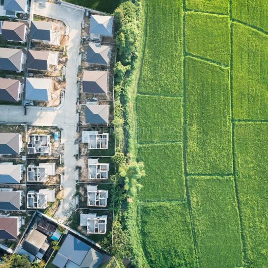 Suelo Urbano vs Urbanizable in Sotogrande: A Buyer & Investor Guide