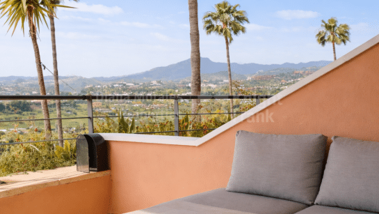 Apartment for sale in Magna Marbella, Nueva Andalucia