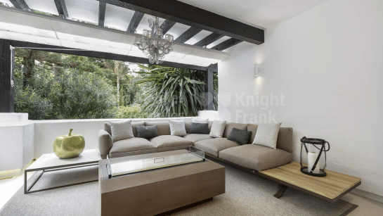 Ground Floor Apartment for sale in Puente Romano, Marbella Golden Mile